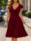 Vestido Evasê Elegante Gola Redonda