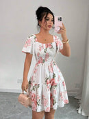 Vestido Casual Floral com Babados e Manga Curta